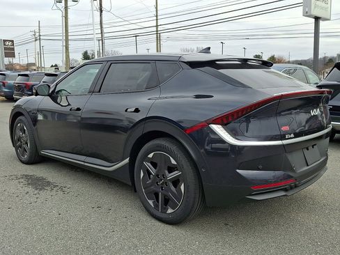 New 2025 Kia EV6 Light w/ Light LR Technology Package image 4