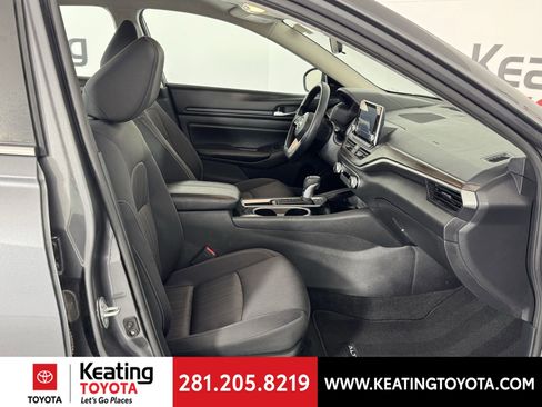 Used 2024 Nissan Altima 2.5 SV image 20