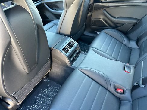 New 2026 Porsche Panamera image 13