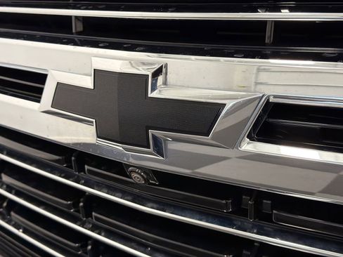 Used 2024 Chevrolet Tahoe LT w/ Luxury Package AWD/4WD image 15