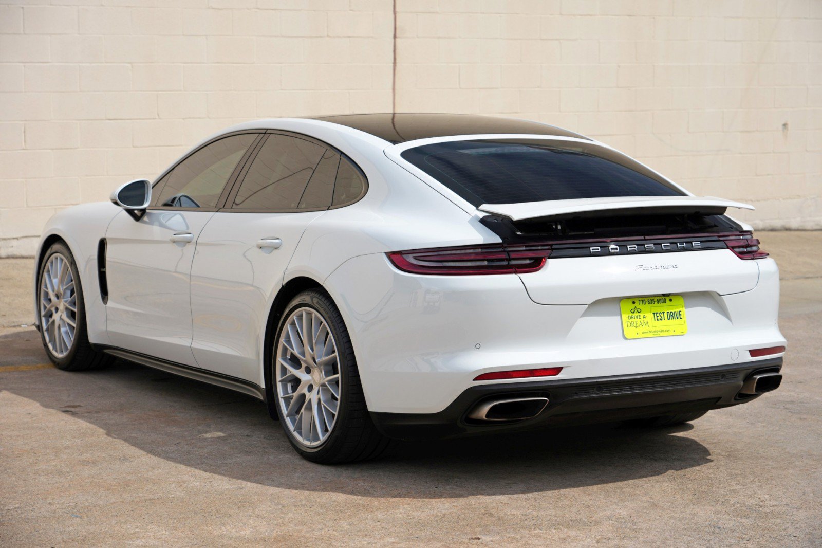 Used 2018 Porsche Panamera image 54