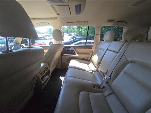 Used 2013 Toyota Land Cruiser AWD/4WD image 4