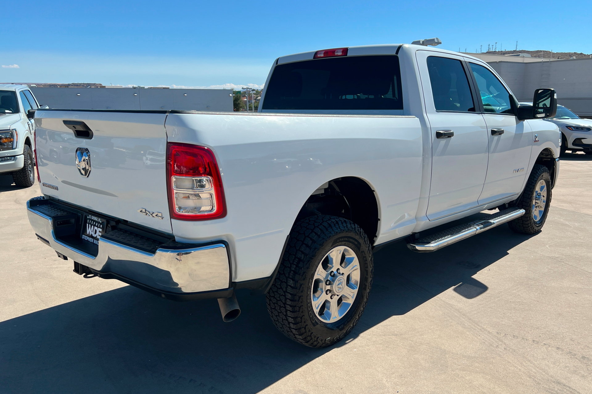 Certified 2024 RAM 2500 Big Horn w/ Off Road Package AWD/4WD image 5