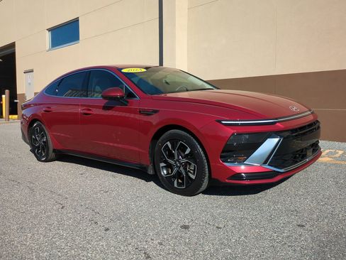 Certified 2024 Hyundai Sonata SEL image 2