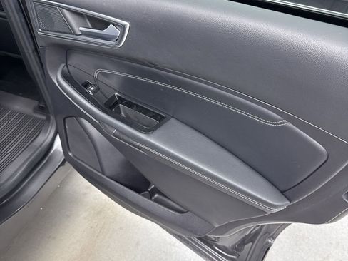 Certified 2019 Ford Edge Titanium w/ Equipment Group 301A image 41