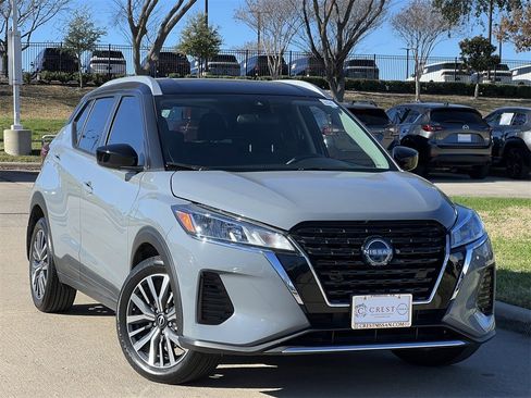 Certified 2023 Nissan Kicks SV image 2