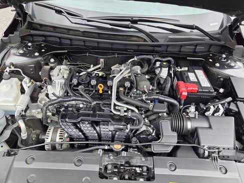 Used 2024 Nissan Altima 2.5 SV FWD image 20