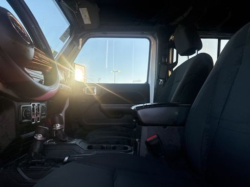 Used 2021 Jeep Wrangler Unlimited Sport image 34