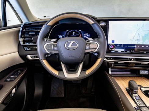 Used 2025 Lexus RX 350 Premium Plus w/ Convenience Package FWD image 28