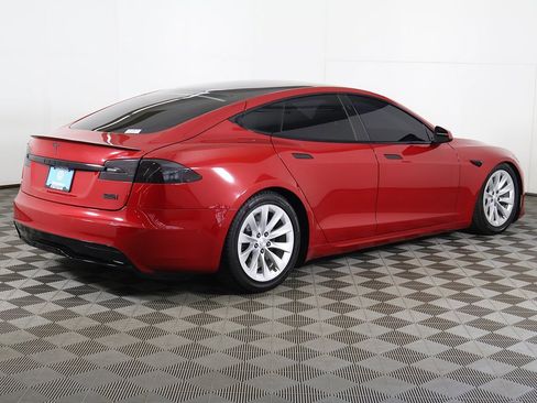 Used 2021 Tesla Model S Plaid image 13