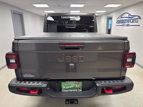 Used 2021 Jeep Gladiator Rubicon AWD/4WD image 7