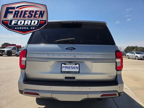 Used 2024 Ford Expedition Max XLT AWD/4WD image 6