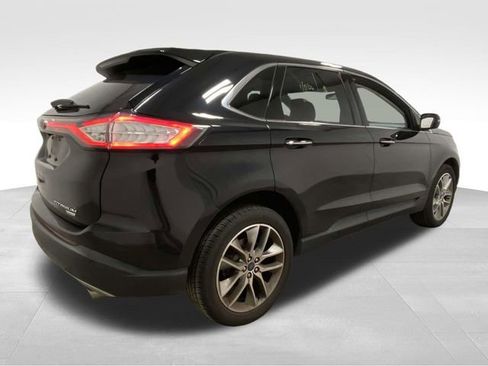 Used 2017 Ford Edge Titanium w/ Technology Package image 4