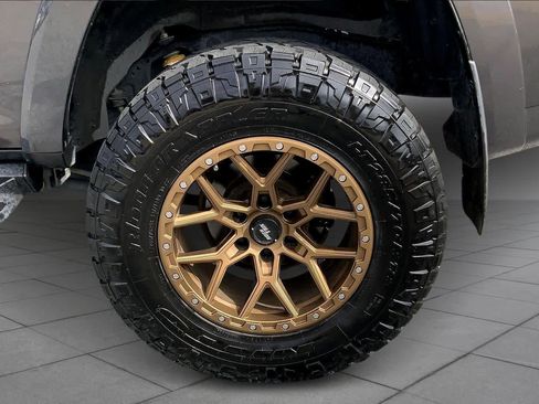 Used 2020 Toyota 4Runner SR5 image 9