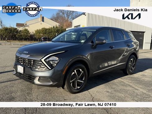 Certified 2023 Kia Sportage LX image 1