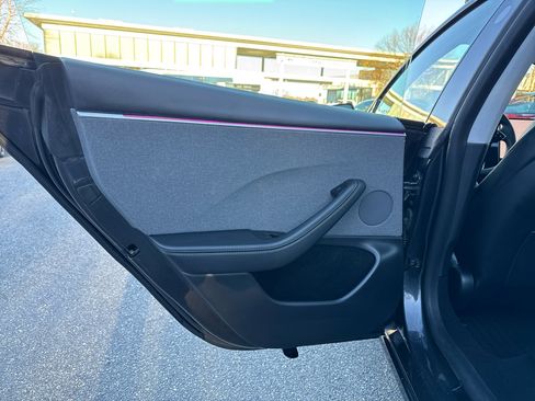 Used 2025 Tesla Model 3 Long Range image 27