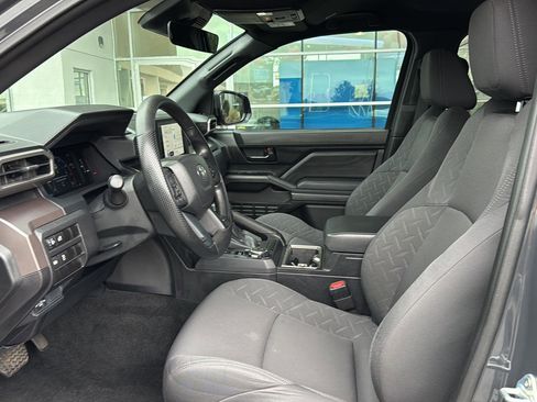 Used 2024 Toyota Tacoma SR5 image 8