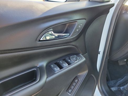 Used 2019 Chevrolet Equinox Premier image 18