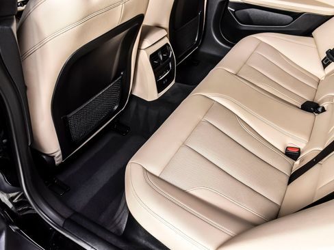 Used 2023 BMW i4 eDrive35 w/ Premium Package RWD image 19