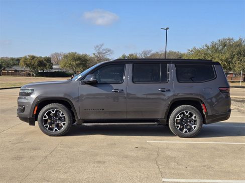New 2025 Jeep Wagoneer Series II image 3