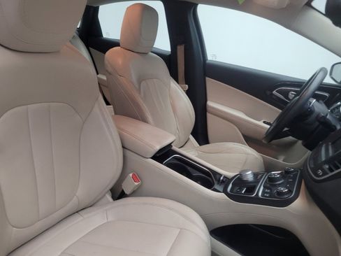 Used 2015 Chrysler 200 C w/ Navigation & Sound Group I image 21