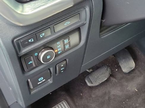 Used 2021 Ford F150 Lariat w/ Equipment Group 502A High image 13