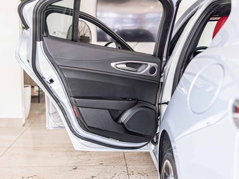 New 2025 Alfa Romeo Giulia AWD w/ Driving Assist Package image 34