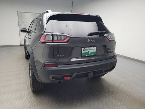 Used 2019 Jeep Cherokee Trailhawk w/ Cold Weather Group AWD/4WD image 6