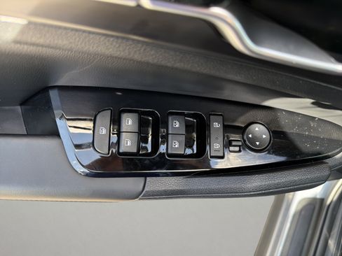 Certified 2025 Kia Sportage EX w/ Premium Package FWD image 21