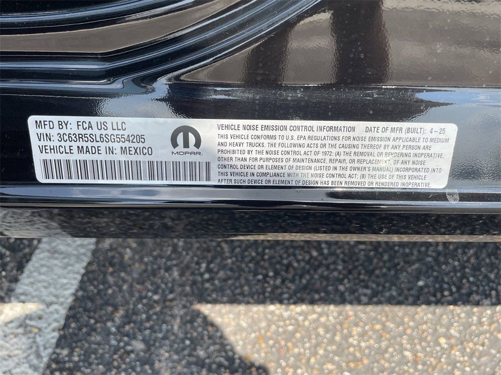 New 2025 RAM 2500 Limited AWD/4WD image 28
