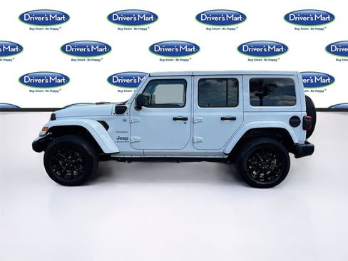 Used 2024 Jeep Wrangler Unlimited Sahara AWD/4WD image 4