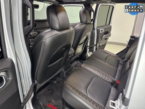 Used 2022 Jeep Wrangler Unlimited Sahara image 26