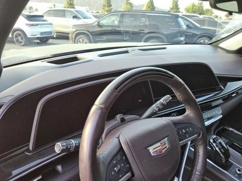 Used 2023 Cadillac Escalade ESV Sport Platinum AWD/4WD image 5