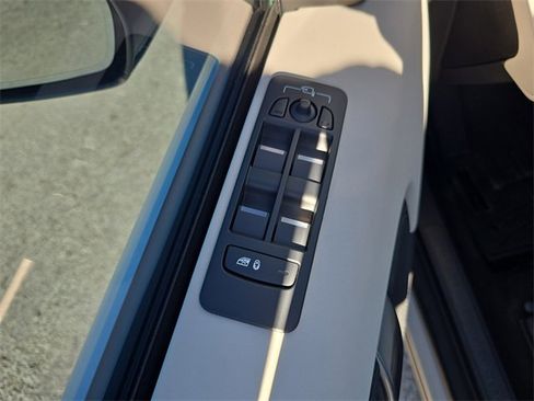 Used 2024 Land Rover Discovery Sport S image 14