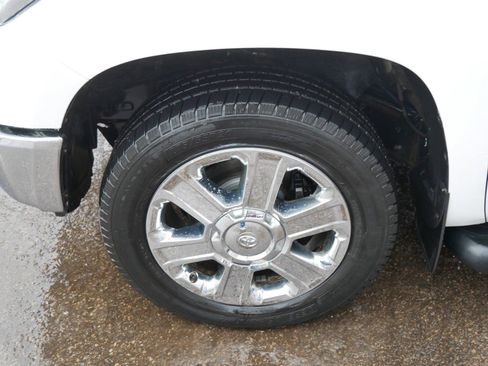 Used 2014 Toyota Tundra 1794 Edition image 9