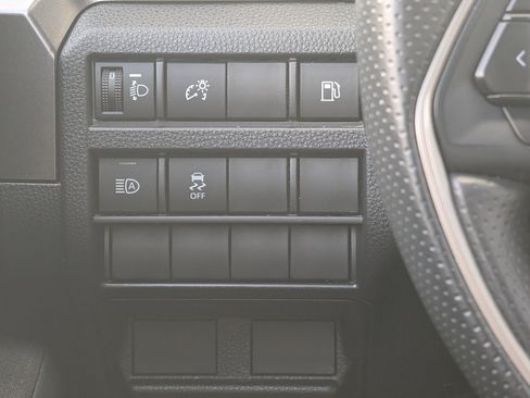 Certified 2025 Toyota 4Runner SR5 AWD/4WD image 26