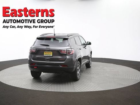 Used 2022 Jeep Compass Trailhawk w/ Trailhawk Convenience Group AWD/4WD image 40