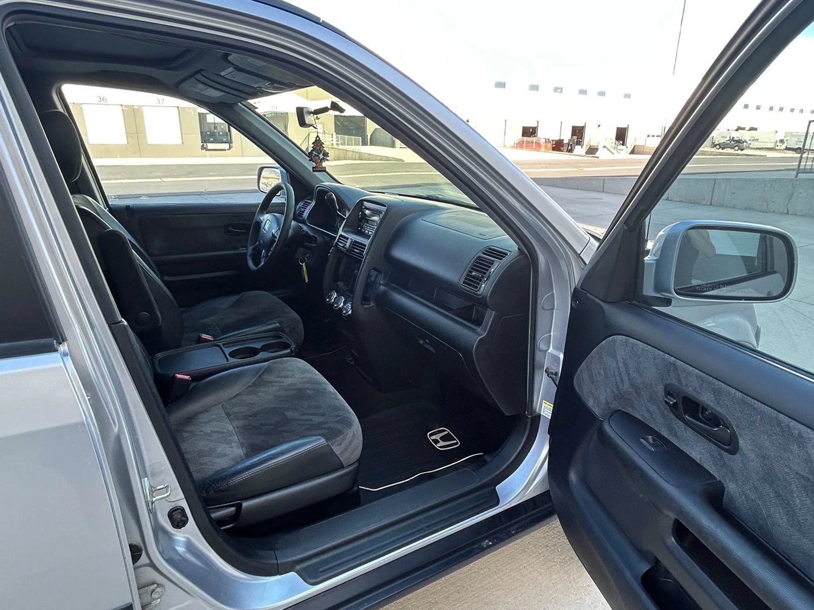 Used 2004 Honda CR-V EX image 11