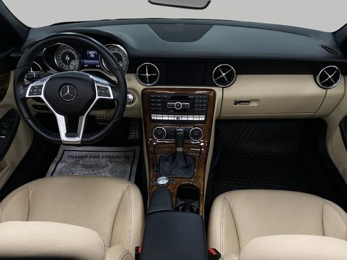 Used 2014 Mercedes-Benz SLK 250 image 19