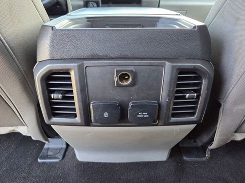 Used 2019 Ford F150 XLT w/ Equipment Group 302A Luxury AWD/4WD image 20