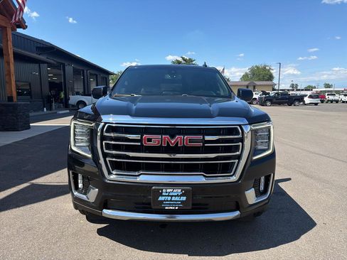 Used 2022 GMC Yukon XL SLT AWD/4WD image 2
