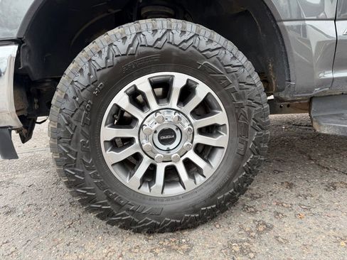 Used 2020 Ford F250 Lariat w/ Lariat Value Package image 20