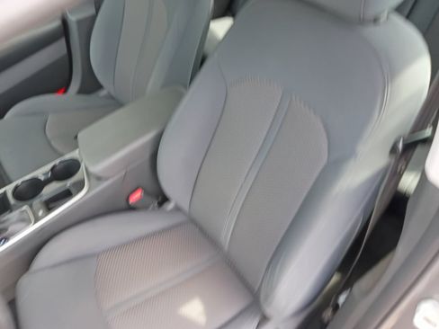 Used 2018 Hyundai Sonata SE w/ Cargo Package FWD image 11
