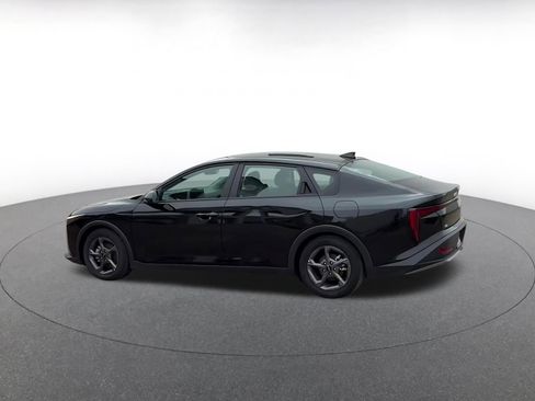 Used 2025 Kia K4 LXS image 10