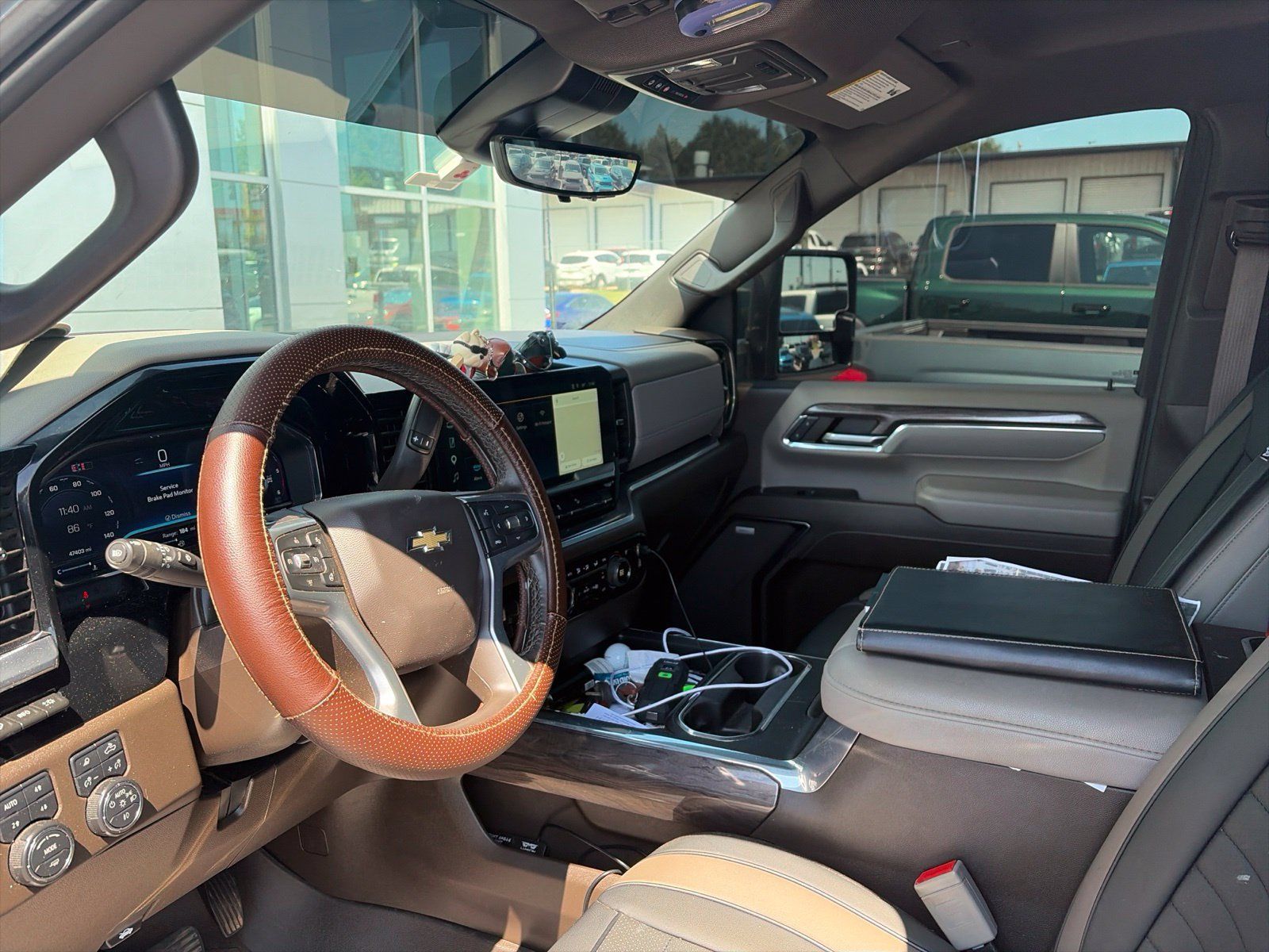 Used 2024 Chevrolet Silverado 2500 LTZ w/ LTZ Premium Package AWD/4WD image 8
