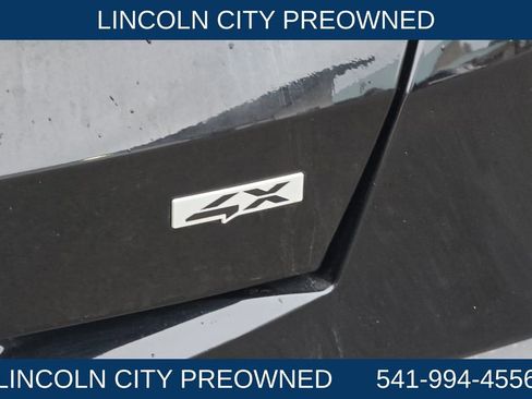 Used 2024 Kia Sorento S image 28