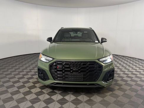 Used 2024 Audi SQ5 Prestige w/ Prestige Package AWD/4WD image 3