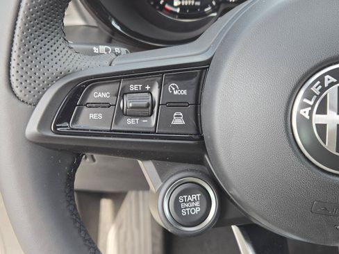 New 2026 Alfa Romeo Tonale AWD/4WD image 17