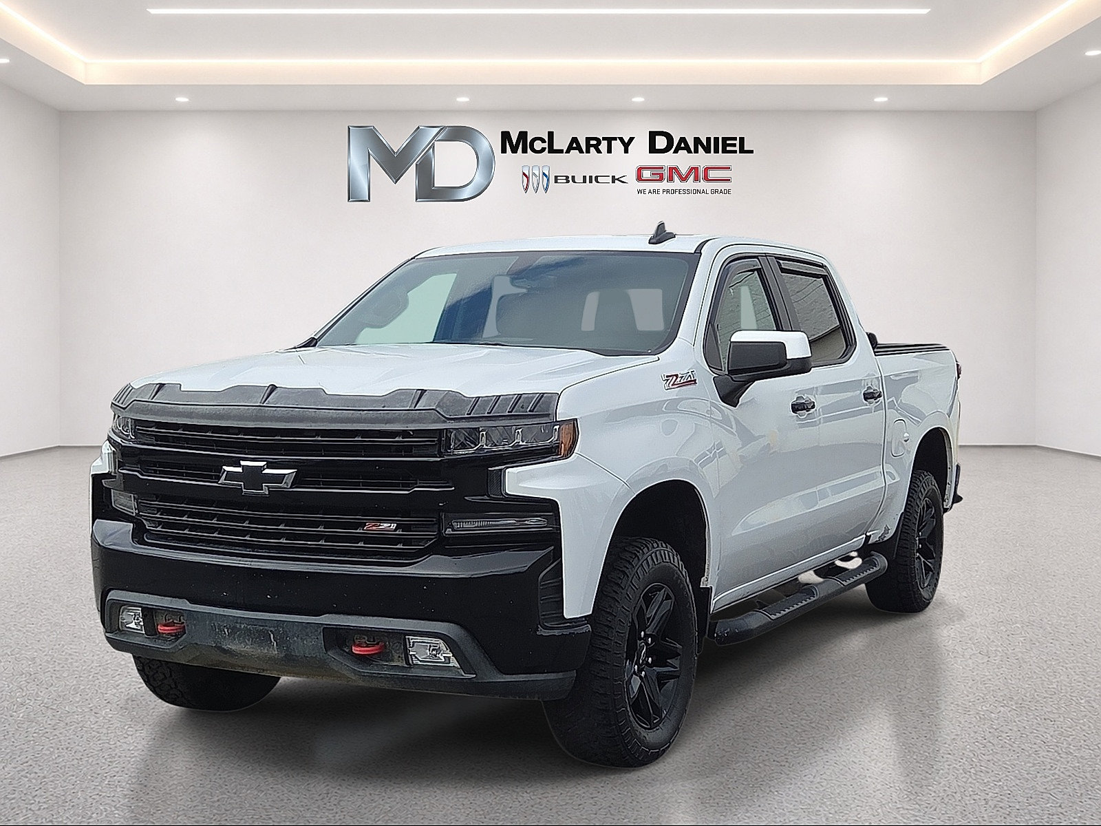 Certified 2020 Chevrolet Silverado 1500 LT Trail Boss AWD/4WD image 3