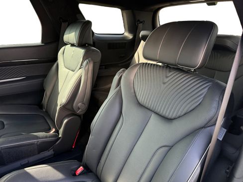 Certified 2024 Hyundai Palisade Calligraphy image 16